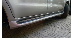 BẬC BỆ BƯỚC CHÂN XE INNOVA