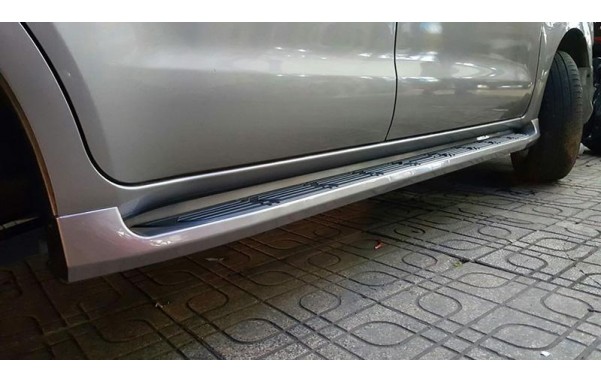 BẬC BỆ BƯỚC CHÂN XE INNOVA