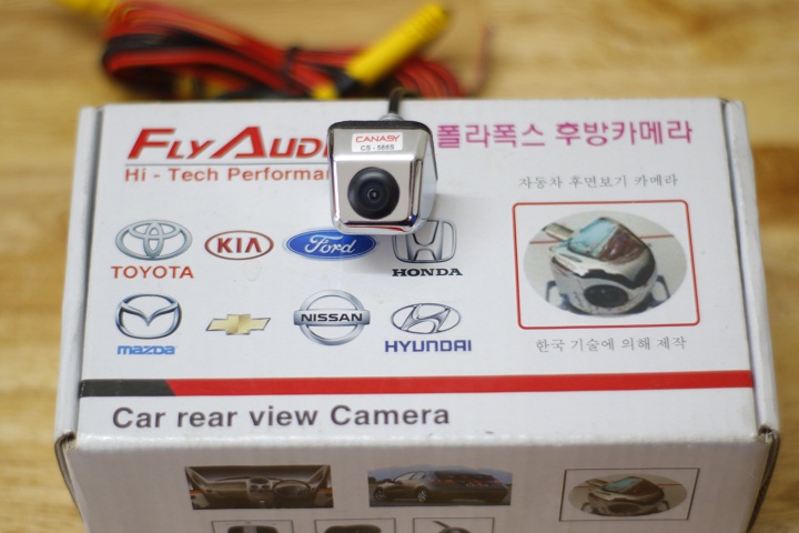 mua-xe-o-to-moi-can-trang-bi-nhung-gi