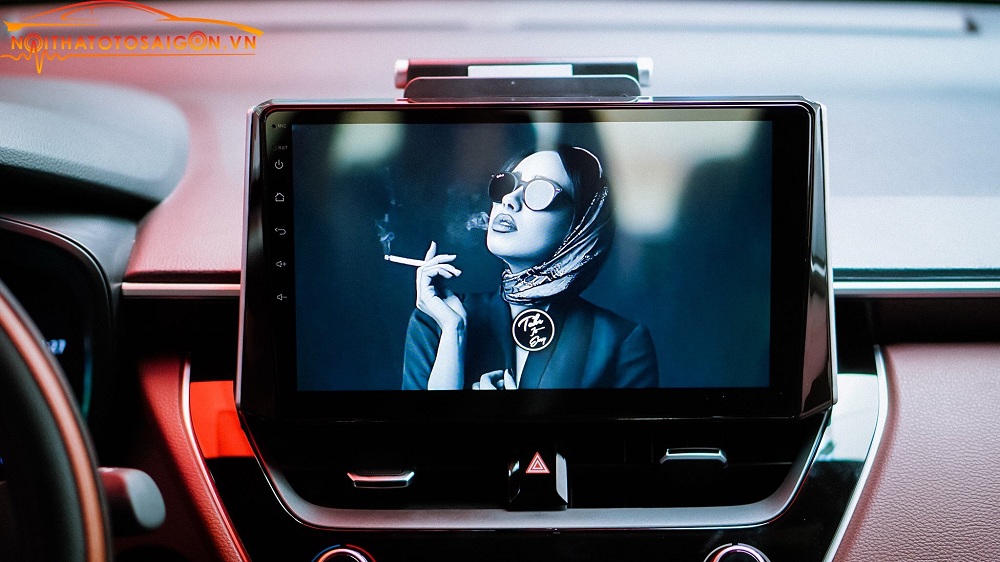 man-hinh-android-xe-toyota-corolla-cross-noithatotosaigon.vn
