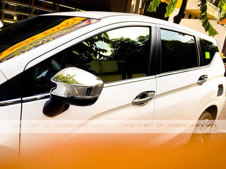 vi-sao-nen-dan-phim-cach-nhiet-cho-o-to