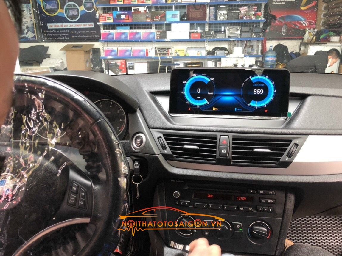 man-hinh-android-cho-xe-bmw