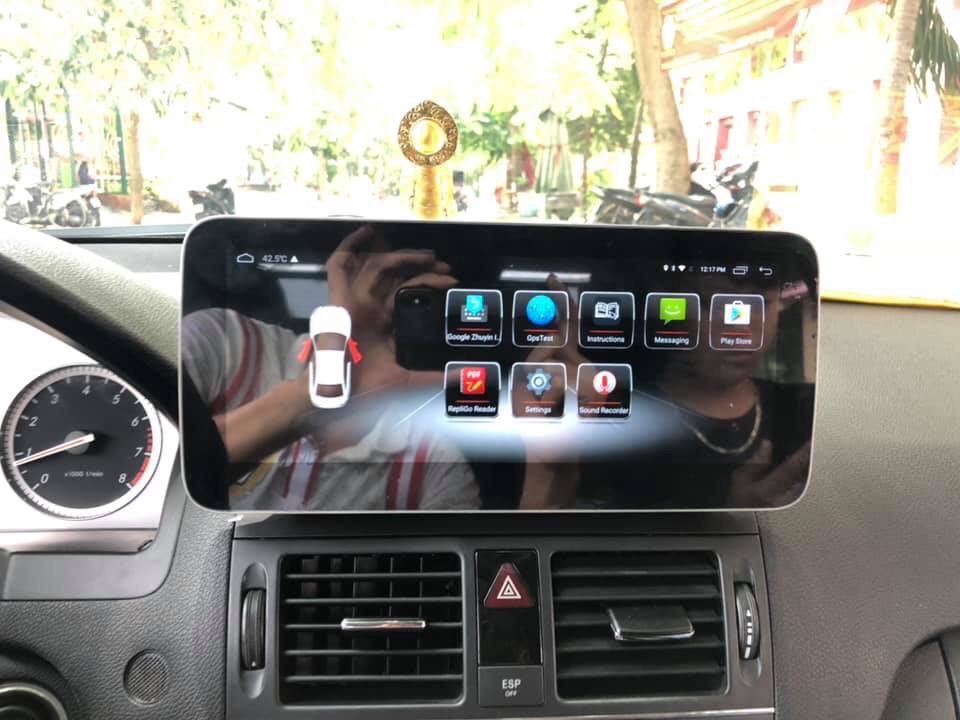 man-hinh-android-xe-mercedes-c200