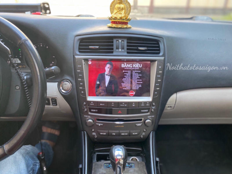 man-hinh-android-xe-luxus