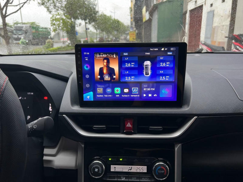 man-hinh-android-toyota-raize-360